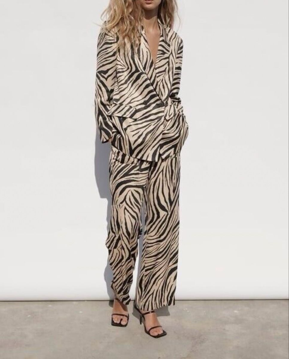 Zara Pantaloni: Hose mit Animalprint von Zara / Gr.  M – Usato da Bern venduto da Fraeuleinhonig 1