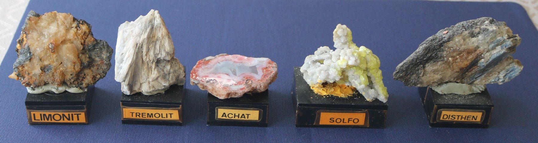 Mineralien & Heilsteine: MINERALIEN STEINE SAMMLUNG – Gebraucht aus Muttenz von Hotschahi