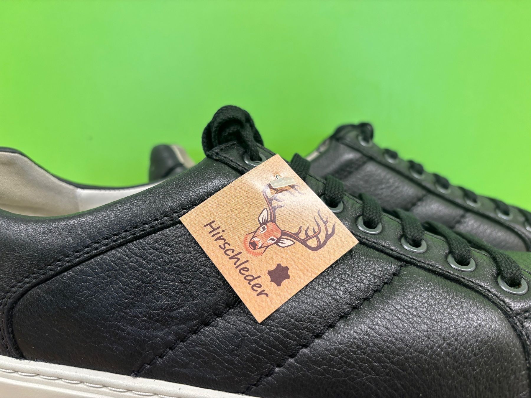 Scarpe da uomo: NEUE Hirschleder Herren Sneaker / Gr.45 / GRATIS VERSAND – Nuovo e nell'imballaggio originale da Schmerikon venduto da Lori_lolita 1