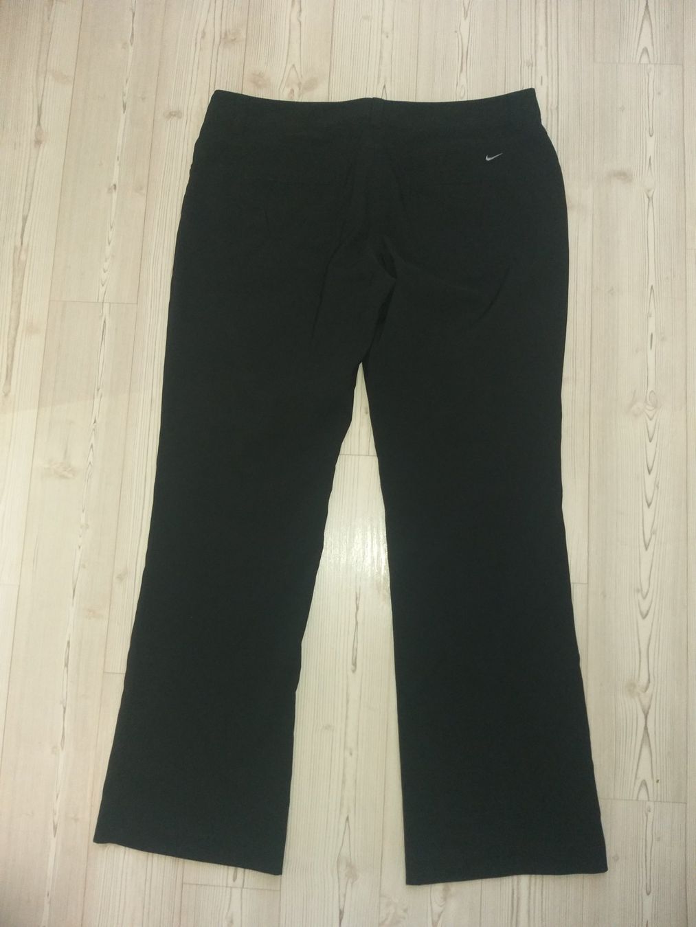 Nike Hosen: NIKE  Pantalon/Hose  Taille / Grosse 44 – Gebraucht aus Cossonay-ville von Super-Price-Quality 3