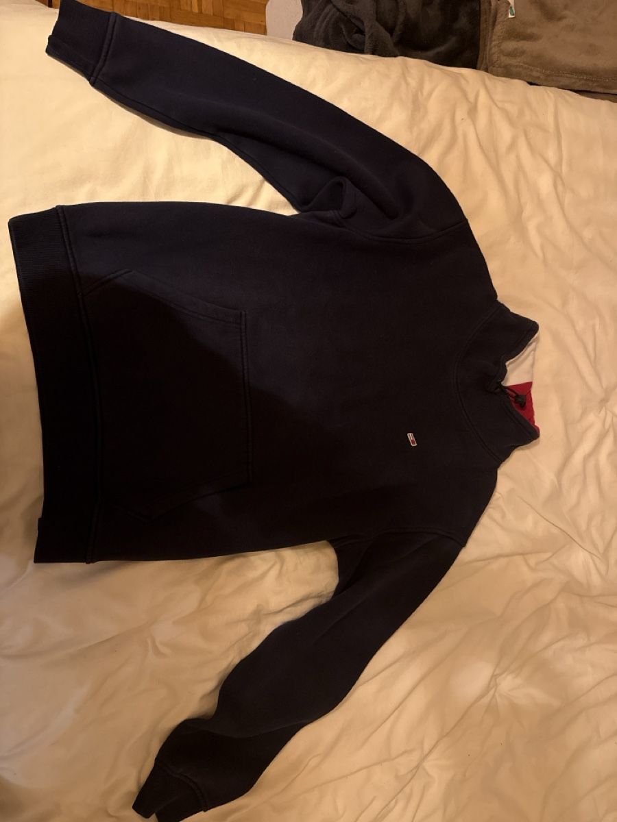 Pulls & Sweat-shirts: Pull tommy Hilfiger  – Neuf (Voir description) à Cartigny par Kelly.11