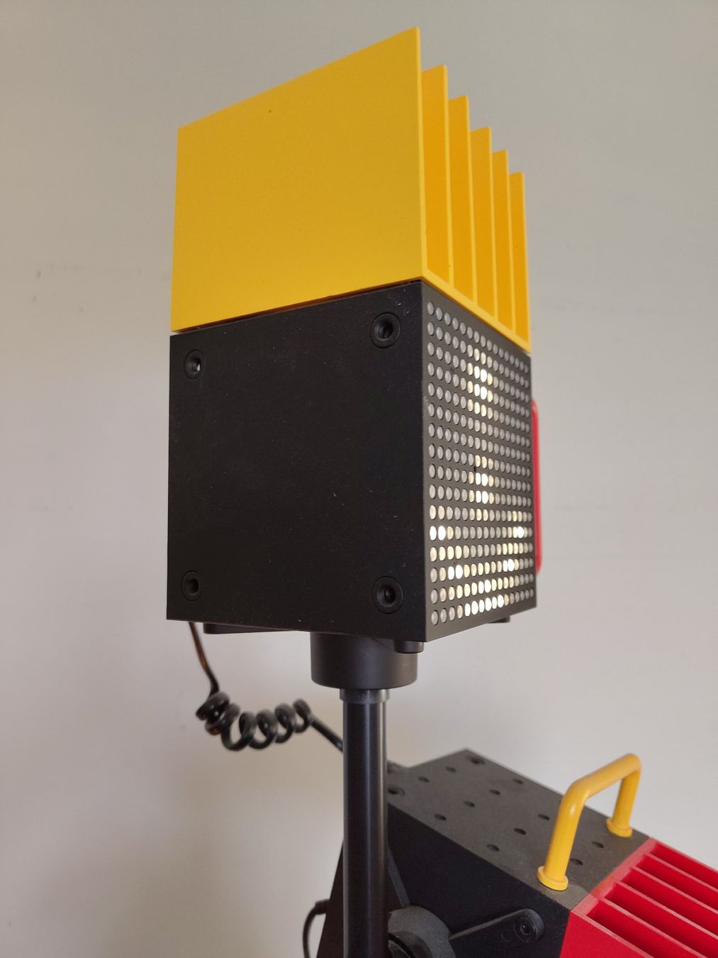 Ikea Lampade: Lampe sur pied Ikea Frekvens – Usato da Lausanne venduto da Ljab 3