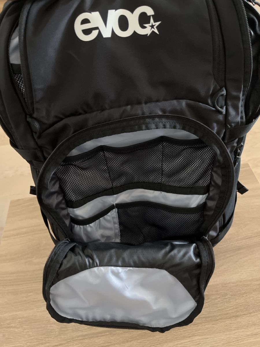 Evoc Rucksäcke: Backpack evoc – Neu (gemäss Beschreibung) aus Wallisellen von mar_lvd2 3