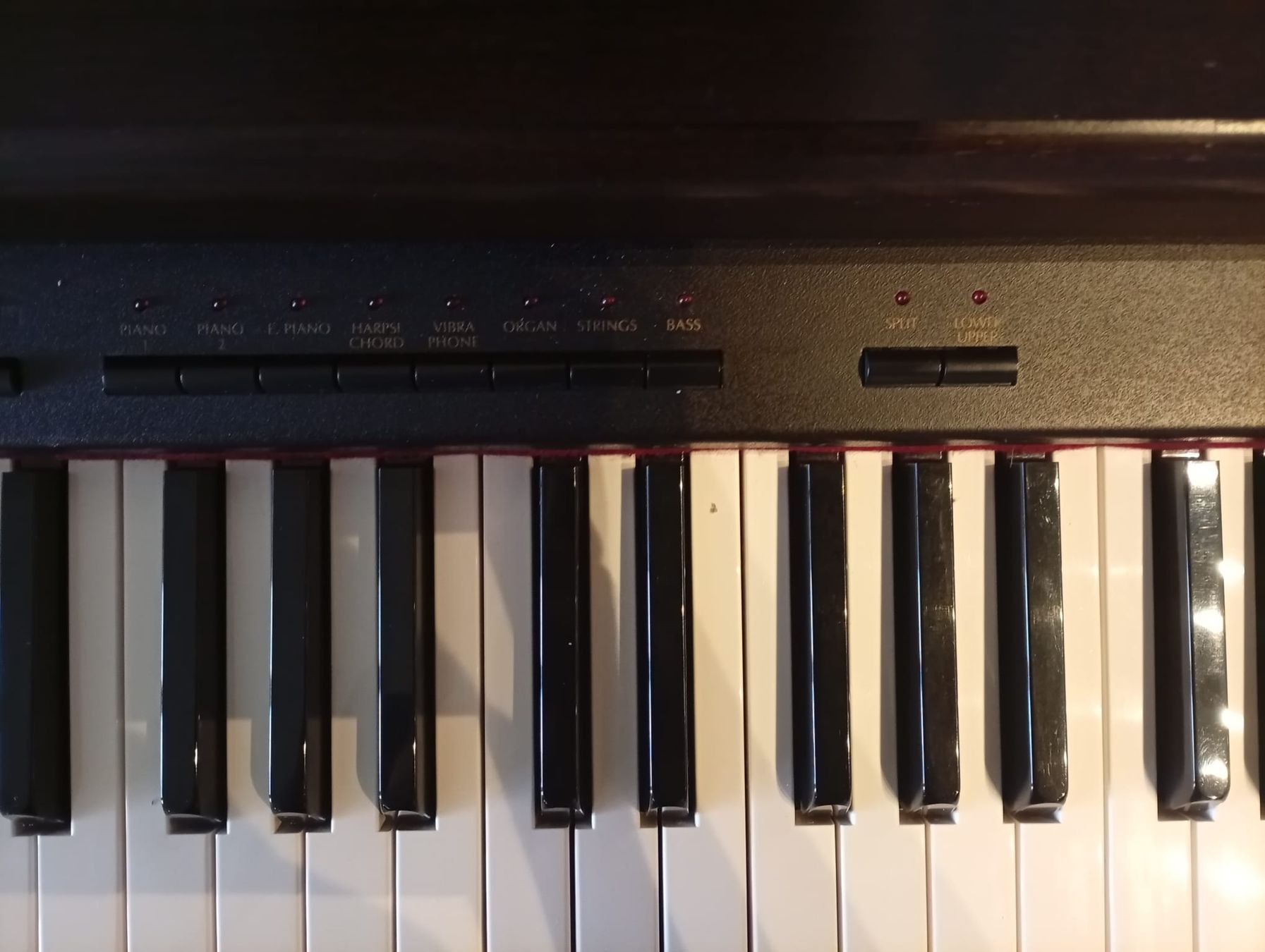 Strumenti musicali: Digital Piano Denon EP-5500, Gebrauchsspuren. – Usato da Wynau venduto da jolimeela 7