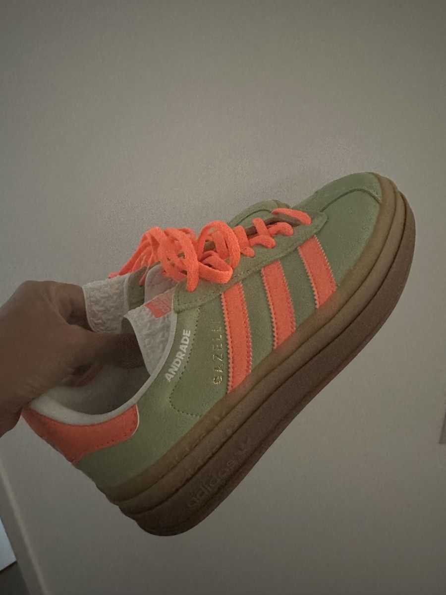 Adidas Scarpe da uomo: Adidas Gazelle neu Gr. 41,5 – Nuovo (secondo la descrizione) da Diepoldsau venduto da Soleil0425