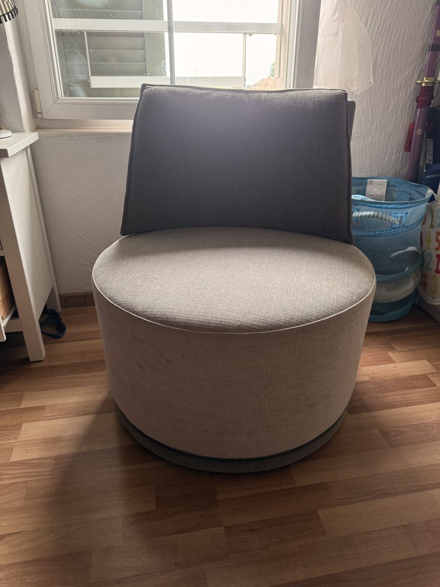 Poltrone: Fauteuil pivotant tissu gris bon état – Usato da Mont-sur-Rolle venduto da dapangzi1985