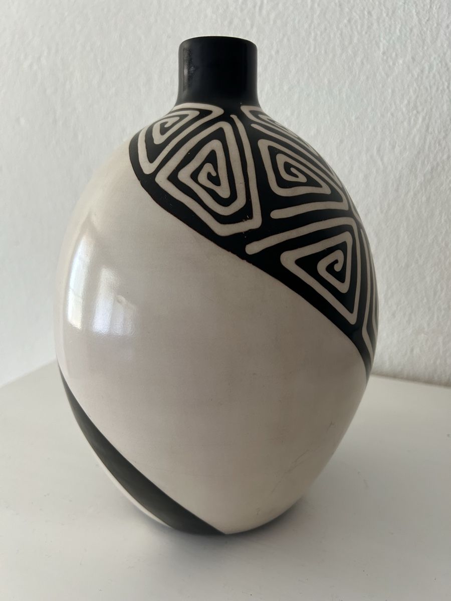 Vasen & Gefässe: Keramik Vase schwarz beige Muster Deko Peru – Neu (gemäss Beschreibung) aus Gunten von starfish3 4