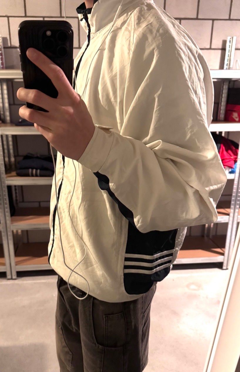 Adidas Jacken: Adidas Jacket Retro Windbreaker Original – Gebraucht aus Burgdorf von noa_527s 4