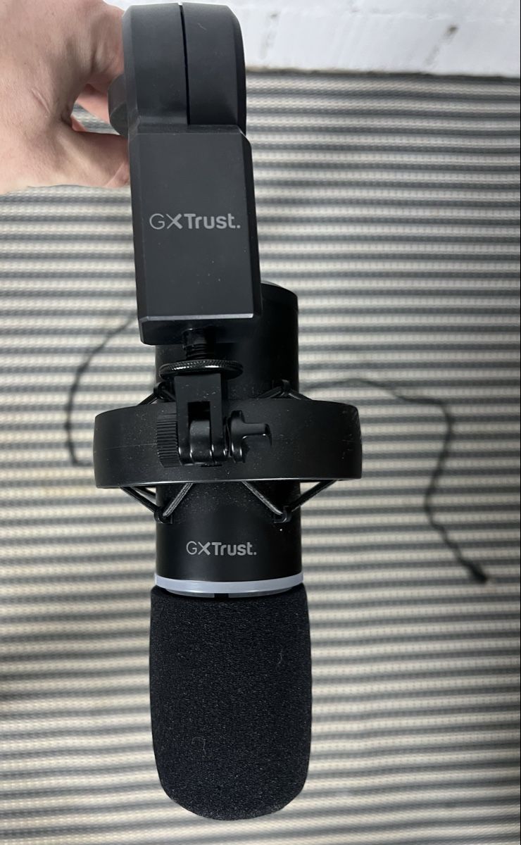 Microfoni: GXT 255+ ONYX – Usato da Gunzgen venduto da lea_wy8h