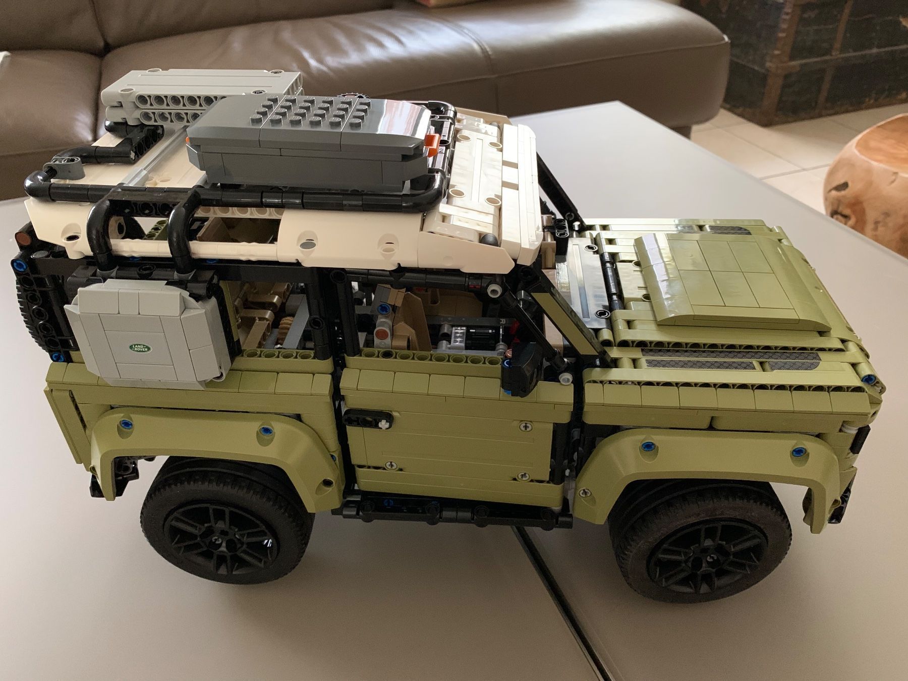 Lego Kit di costruzioni: Lego Technic 42110 Land Rover Defender – Nuovo (secondo la descrizione) da Bramois venduto da Chrisvol