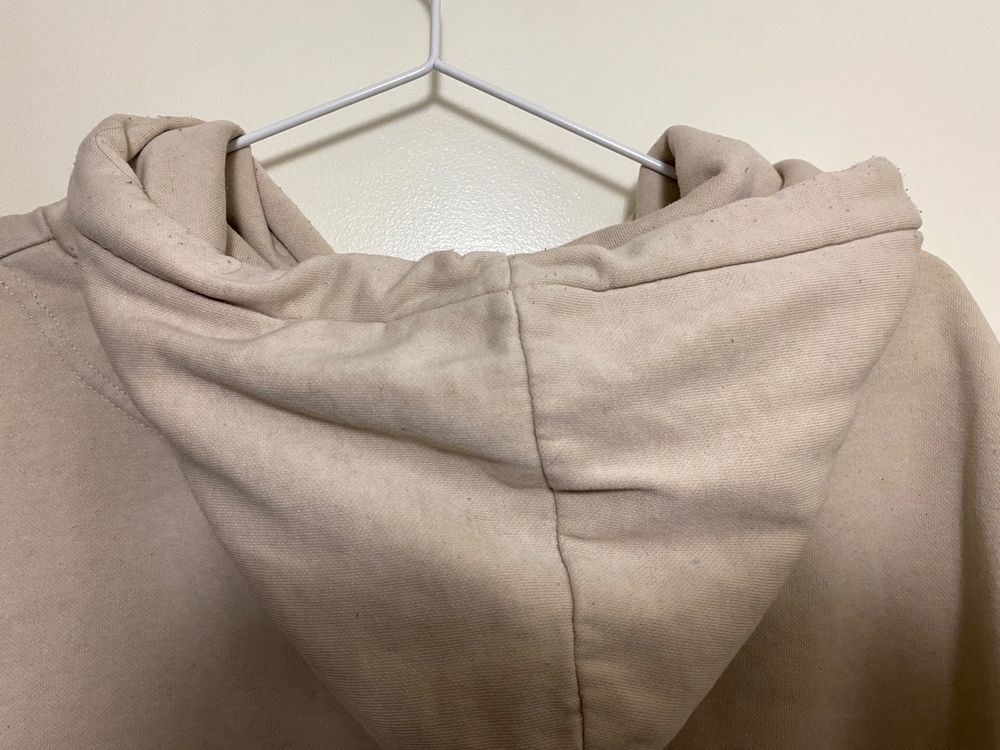 H&M Pulls & Sweat-shirts: H&M beige L Pullover mit Kapuze und Bauchtasche – D'occasion à Zürich par Infinita 4