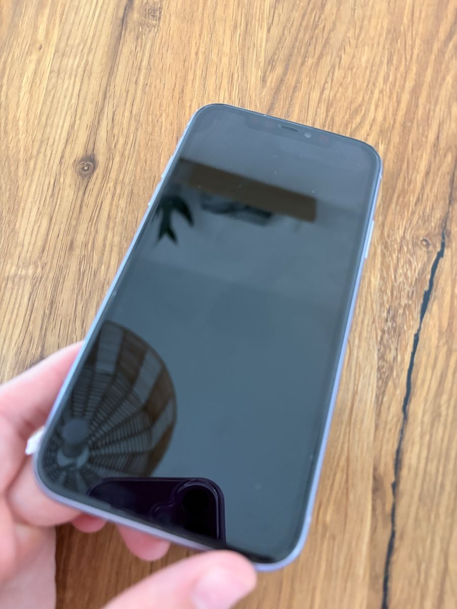 Apple Portables: Iphone 11 – D'occasion à Olten par liechti001 1