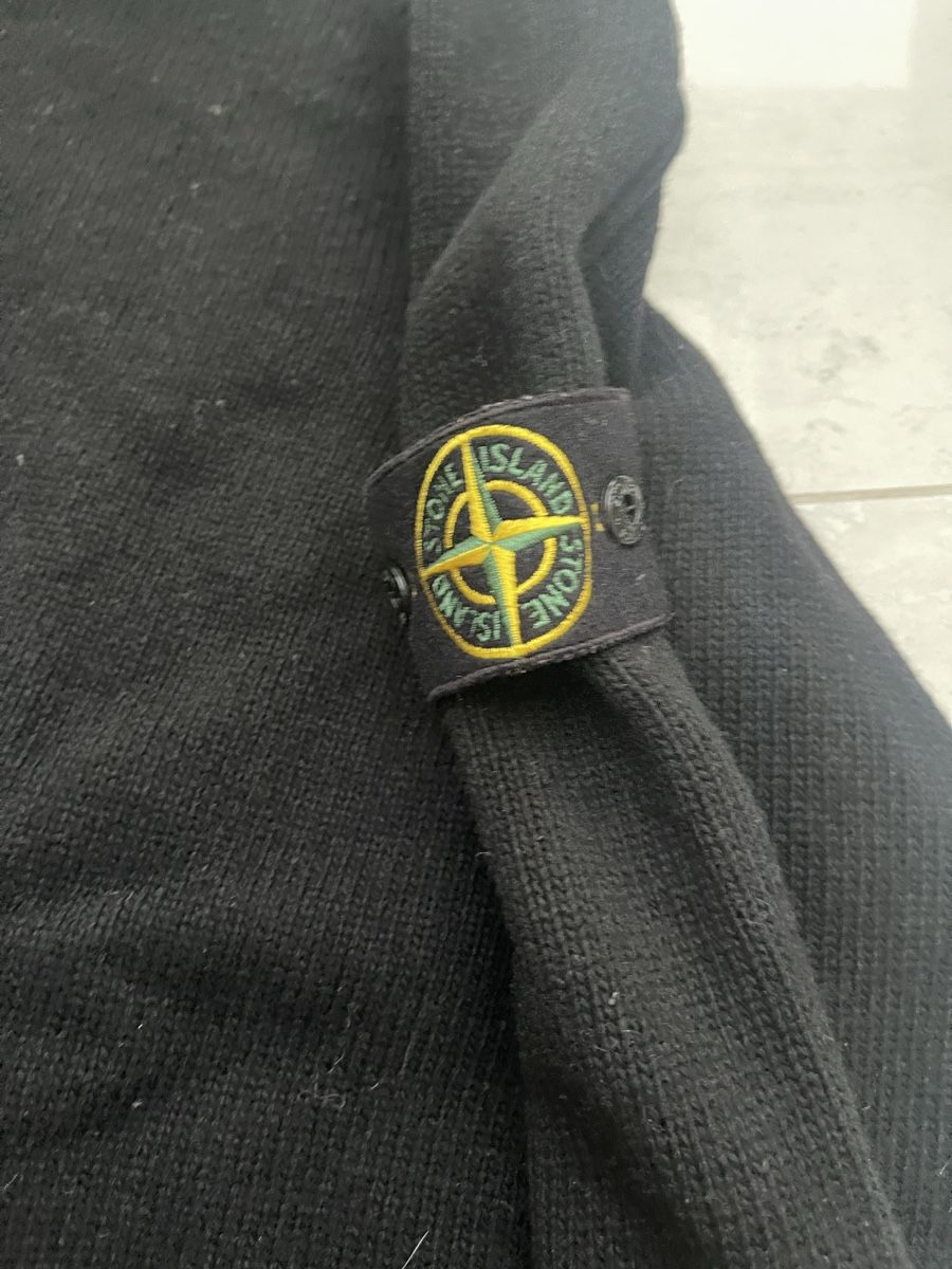 Stone Island Maglioni & Felpe: Stone Island Strickjacke, – Usato da Weisslingen venduto da Spiegelbild0 1