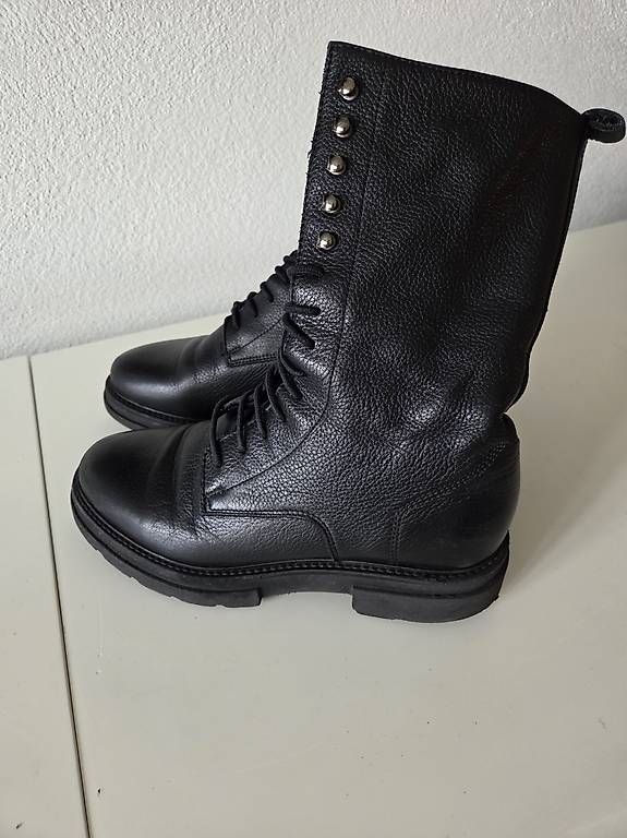 Damenschuhe: DEICOLLI schwarze Lederstiefel  – Gebraucht aus Wallisellen von led_dk26 1