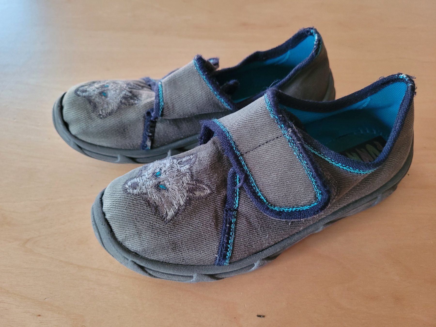 Scarpe per ragazzi: Finken Hausschuhe Funny Wolf grau Grösse 29 – Usato da Wiesendangen venduto da samoalk 3