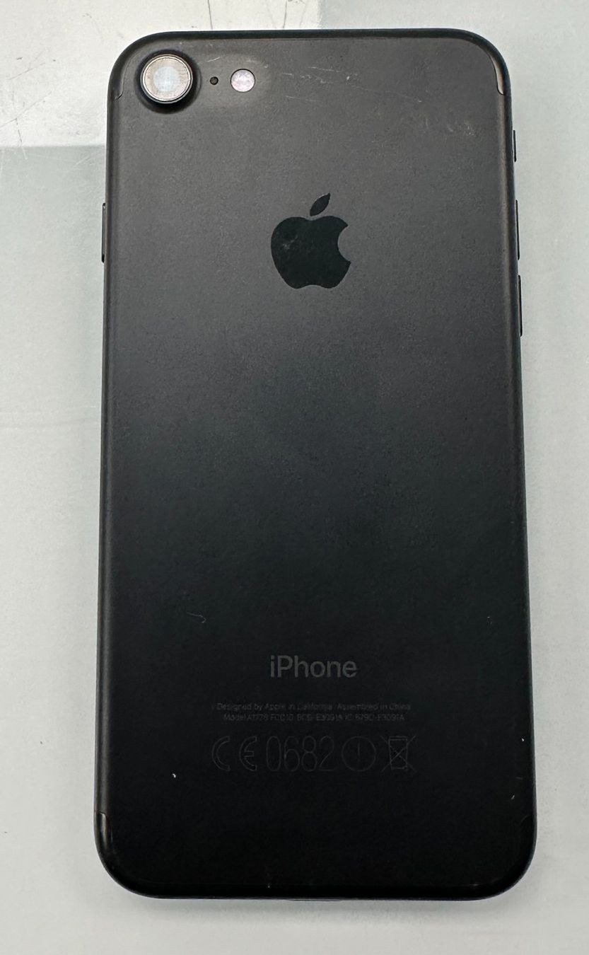 Apple Handys / Smartphones: Apple iPhone 7, 32GB, Schwarz, defekt – Defekt aus Basel von protekto 1