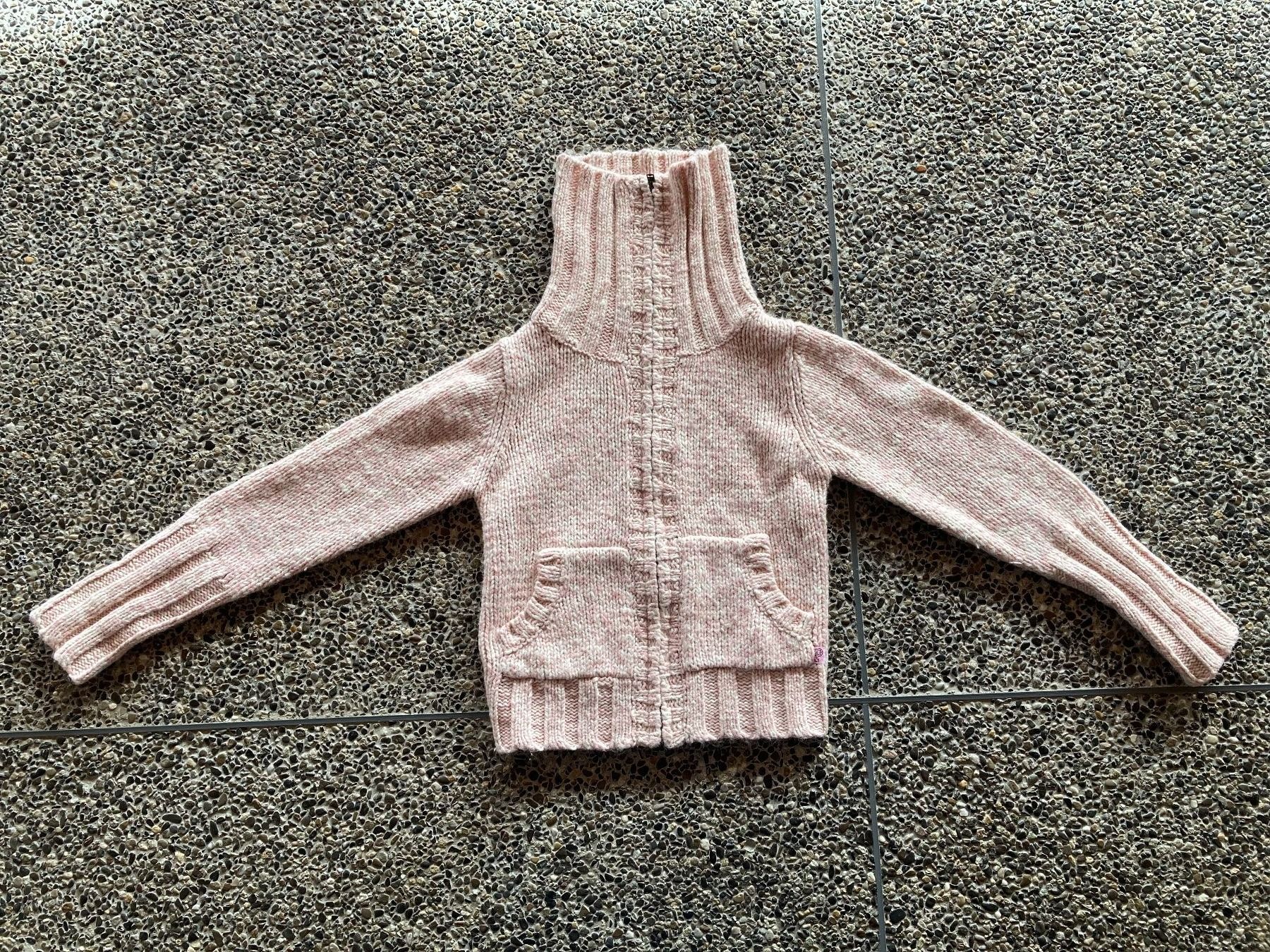 Maglioni & Felpe: Strickjacke / Jäggli / Pullover, Gr. 116 – Usato da Aetingen venduto da Nadinsky