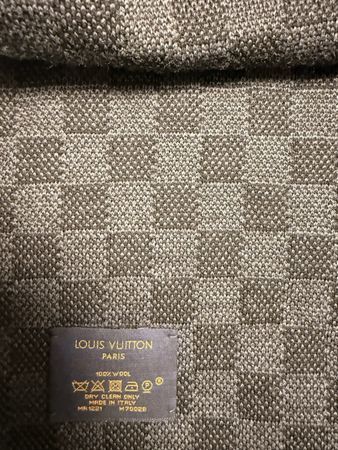 Louis Vuitton Petit Damier Schal