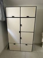 Kleiderschrank