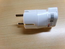 Deutsch-Schweiz Uebergangsstecker