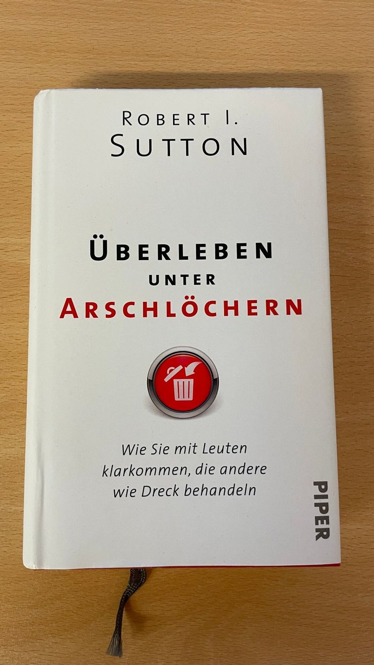 Libri: Überleben unter Arschlöchern – Usato da Glattfelden venduto da cybermaxx
