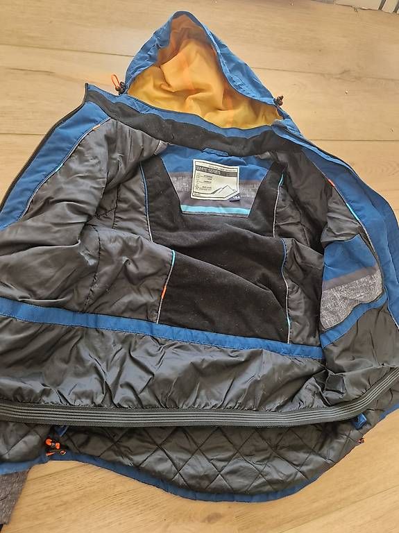 Giacche: Veste ski 164 – Usato da St-Légier-Chiésaz venduto da zoe_8vsl 1