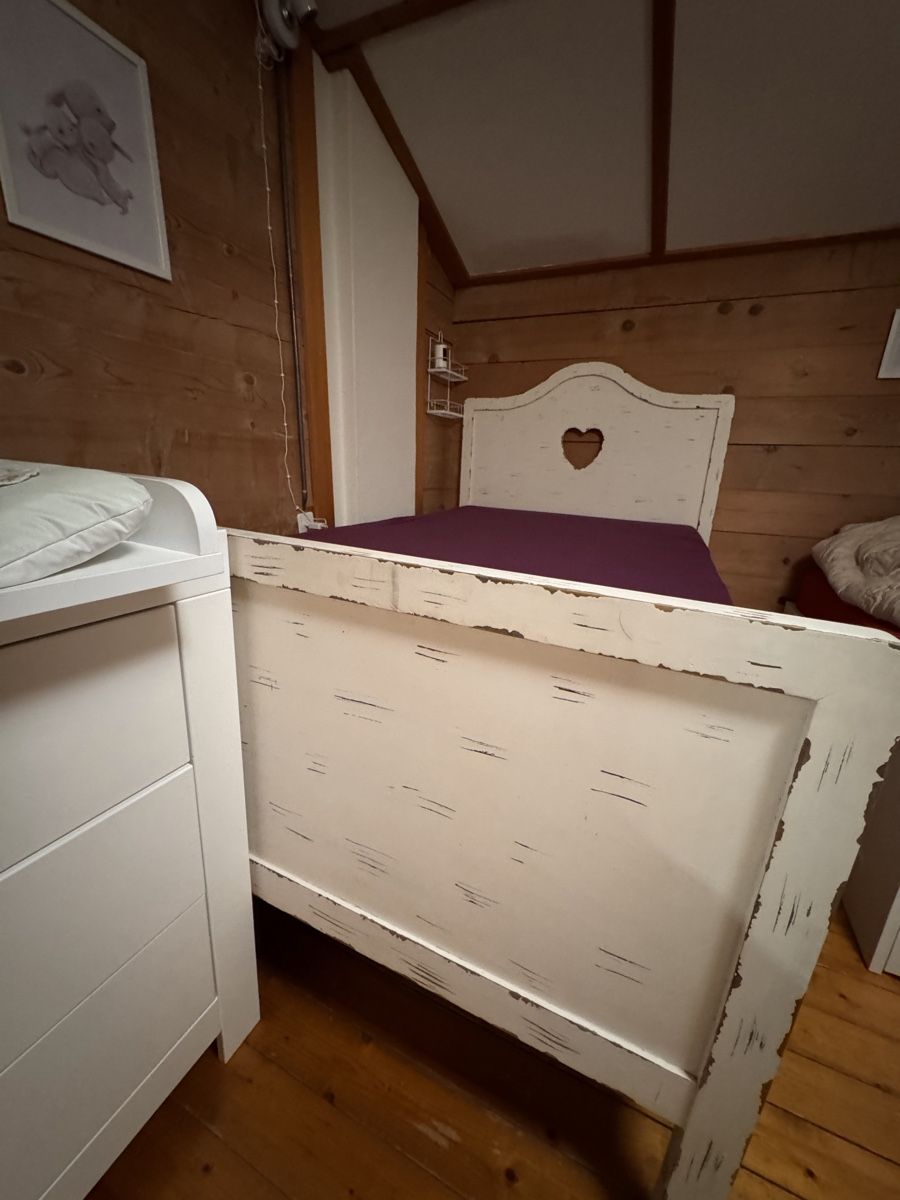 Lits: Shabby Chic Bett mit Herzausschnitt – Neuf (Voir description) à Triesenberg par dom_hd56 2