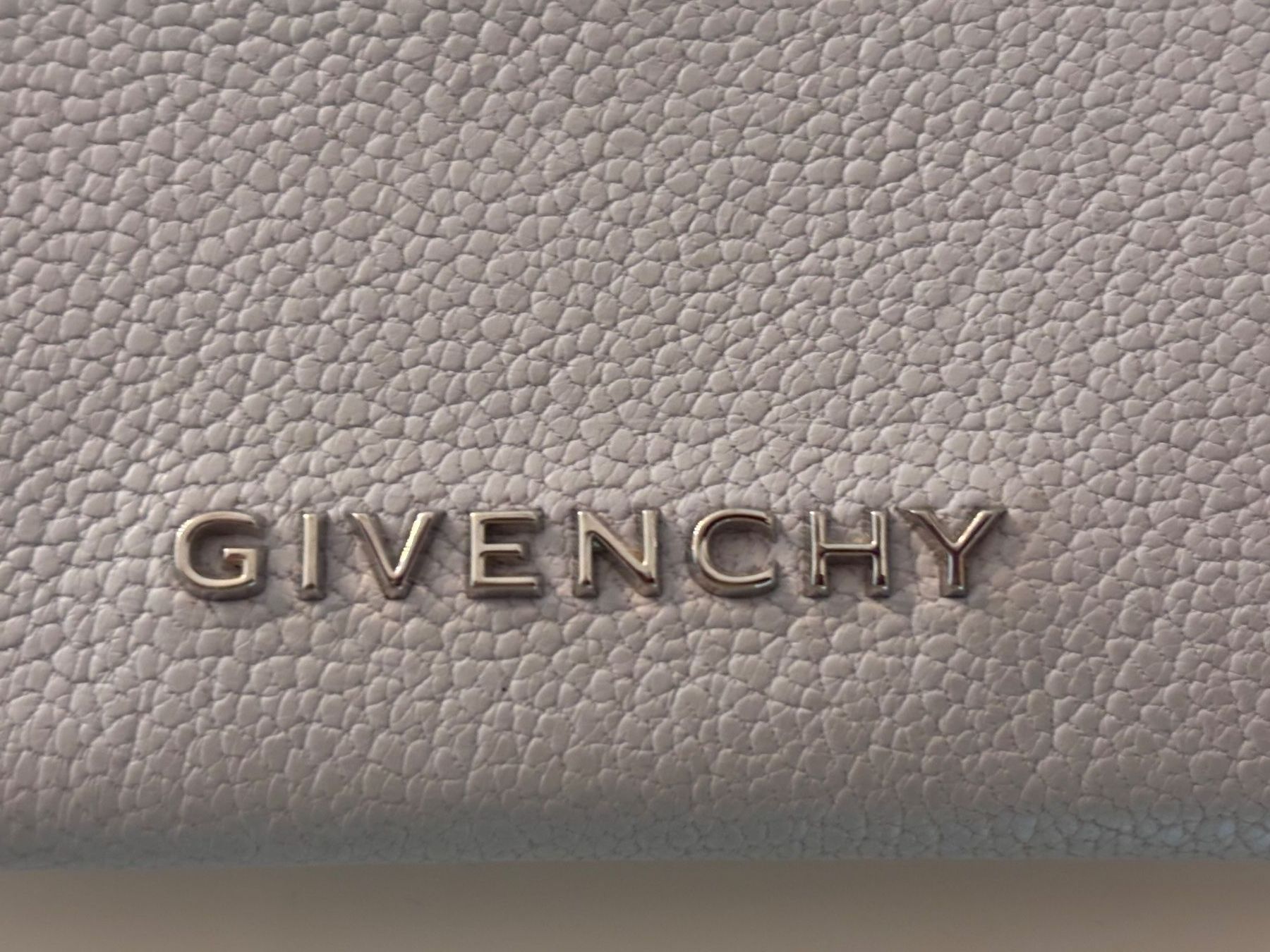 Givenchy Altro in  Abbigliamento & Accessori: Givenchy Kartenetui – Usato da Wetzikon ZH venduto da Deba26 6