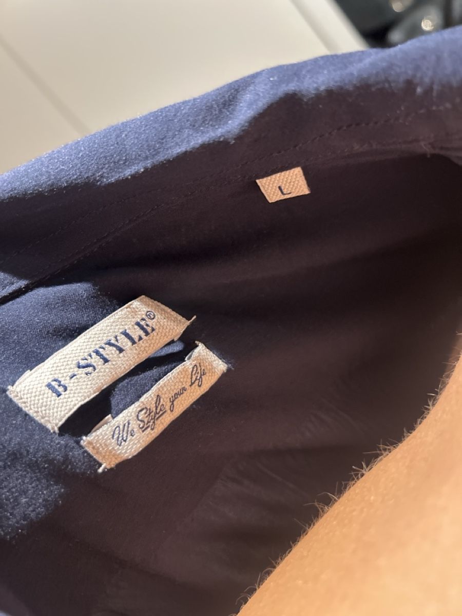 Camicie: Blue short sleeves shirt – Nuovo (secondo la descrizione) da Zürich venduto da pil_9sh9 2