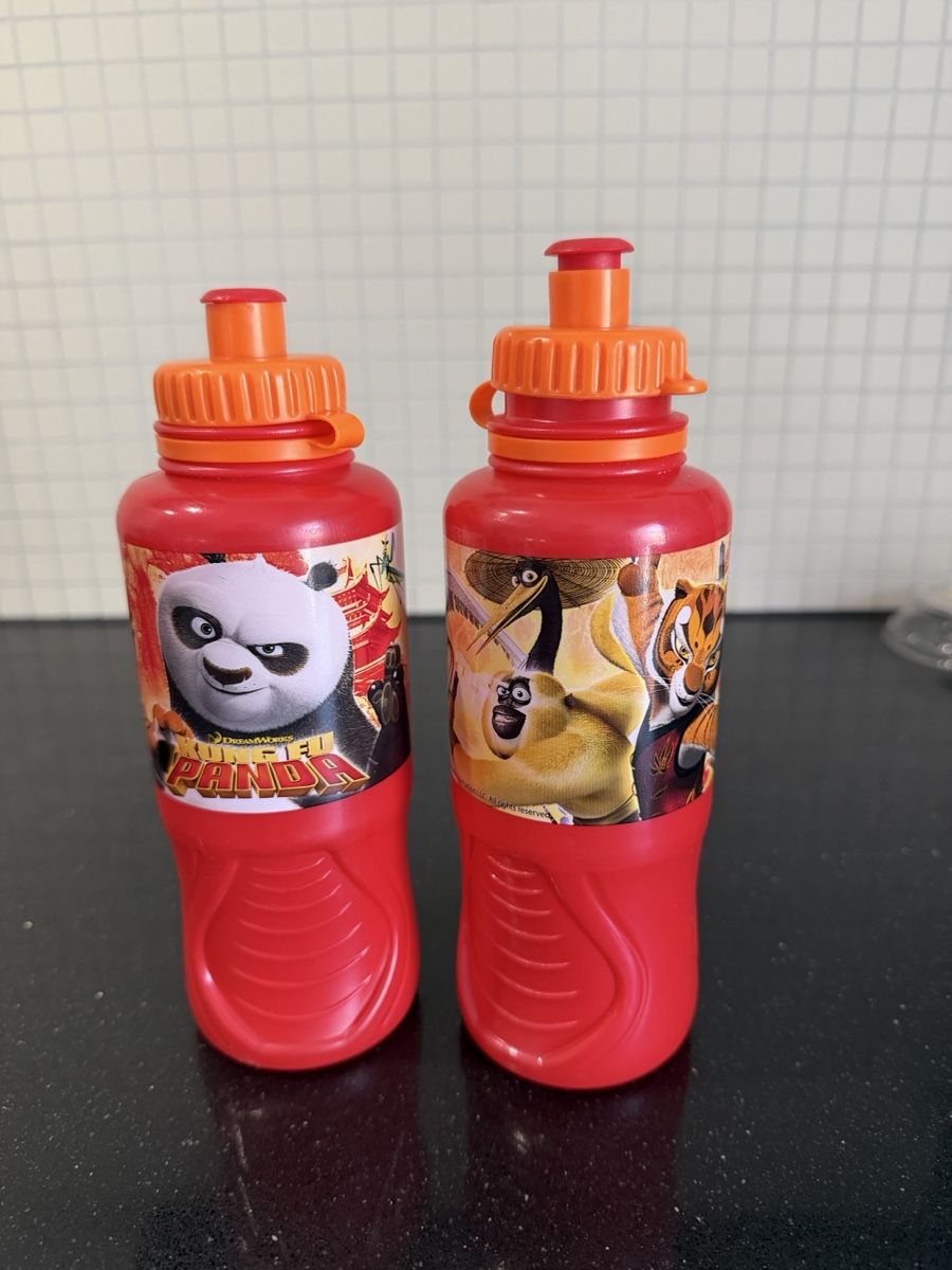 Borracce & Thermos: 2 Kung Fu Panda Trinkflaschen, Neu – Nuovo e nell'imballaggio originale da Hausen am Albis venduto da Tyllenajoe