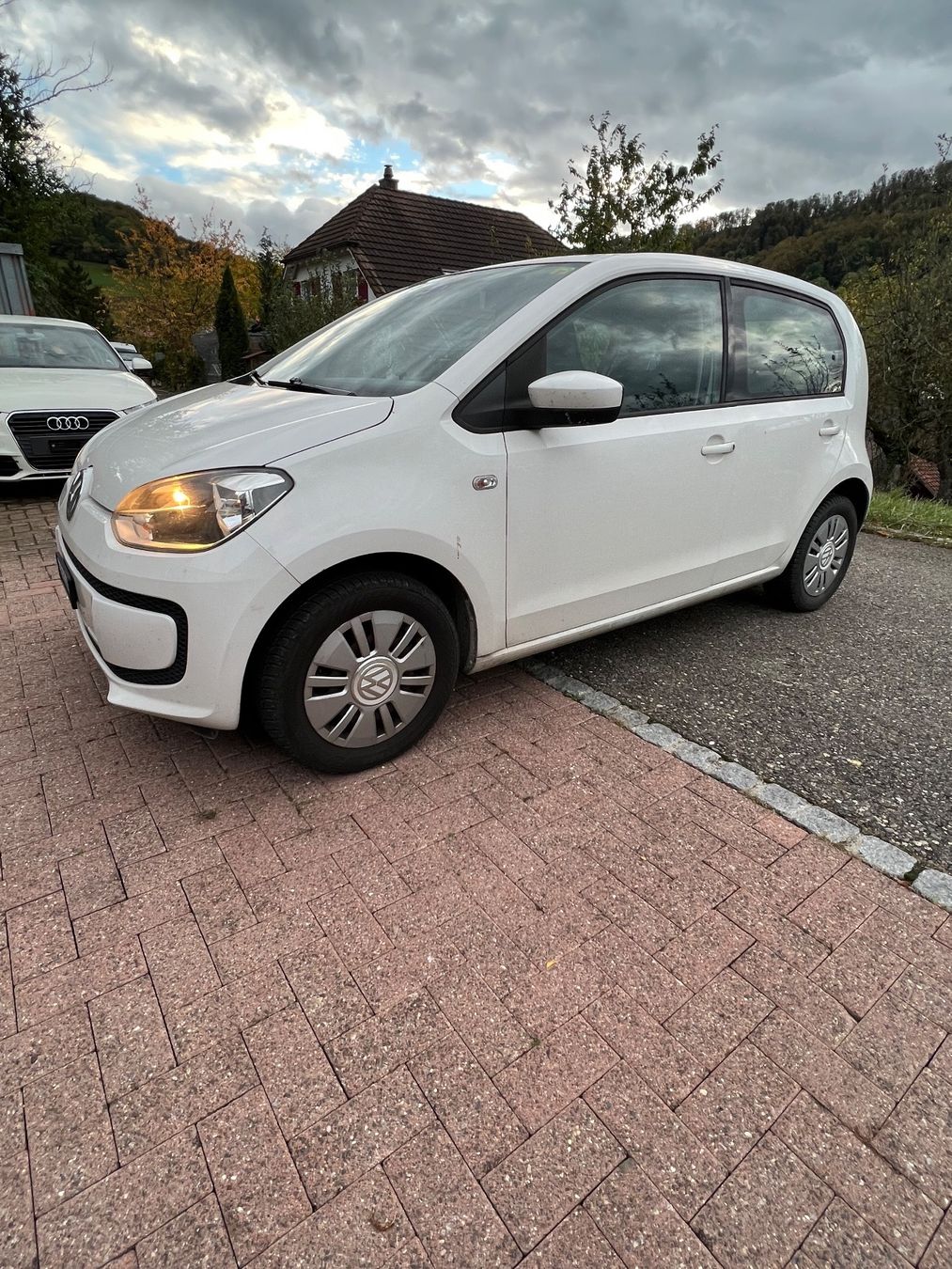 VW Autos: VW Up 1.0 MPI 44 kw – Gebraucht aus Hottwil von