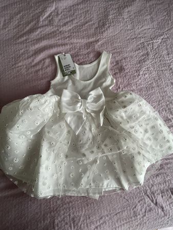 H&M Kleid Blumen weiss Grösse 98-104 neu mit Etikett