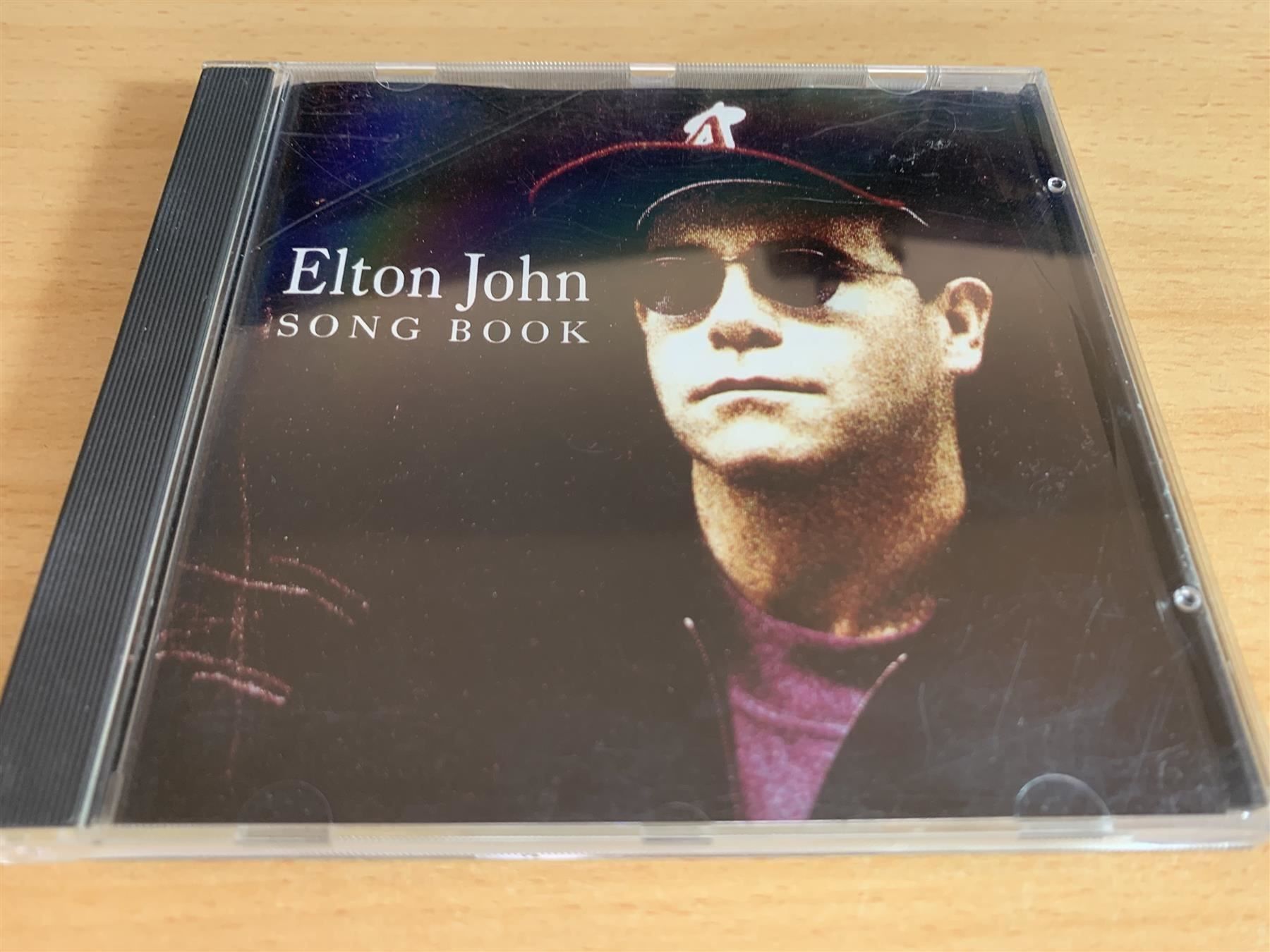 CD: Elton John – Song Book – Usato da Rikon im Tösstal venduto da Alpenmutz
