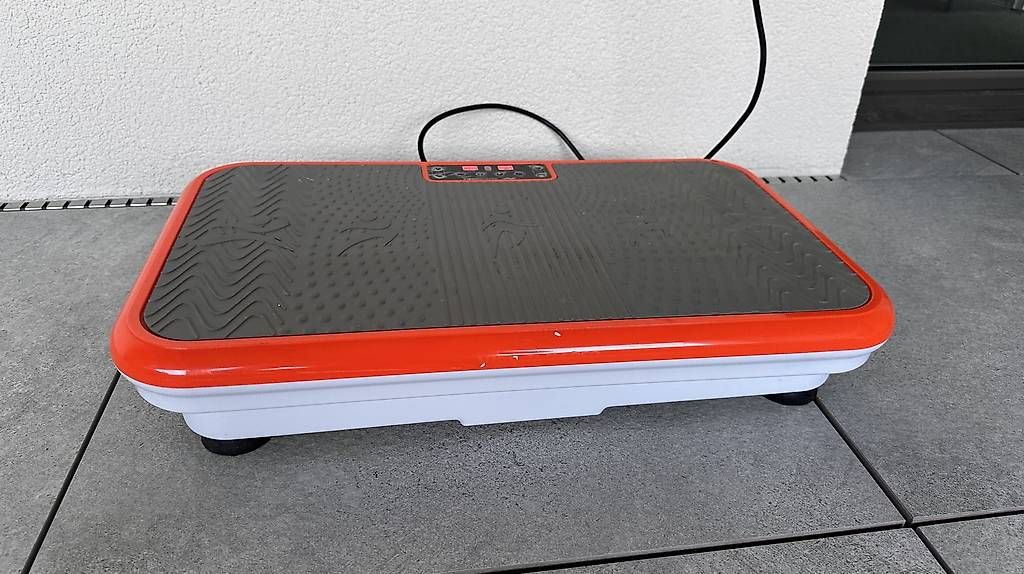 Hometrainer: Vibroshaper Vibrationsplatte – Gebraucht aus Bülach von guslyt2007 2