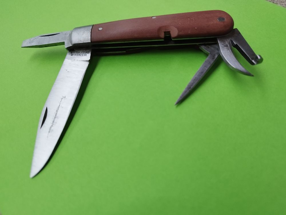 Mini couteau suisse Victorinox Classic SD Brilliant Damas