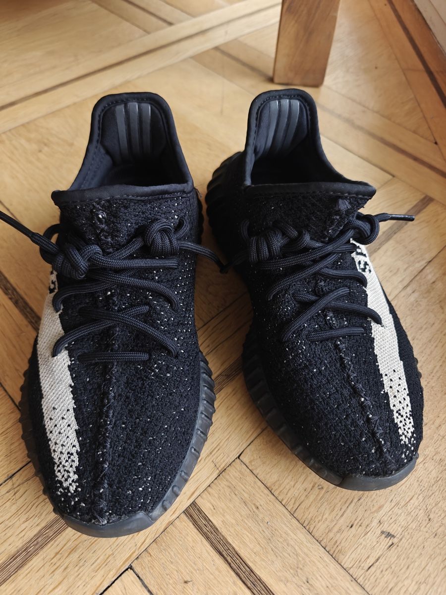 Adidas Herrenschuhe: Adidas Yeezy Boost 350 V2 Core Black Size 38 – Gebraucht aus Genève von WaterPro 7