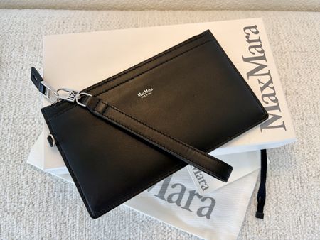 Max Mara Clutch aus Leder Schwarz mit Wristlet - Neuwertig