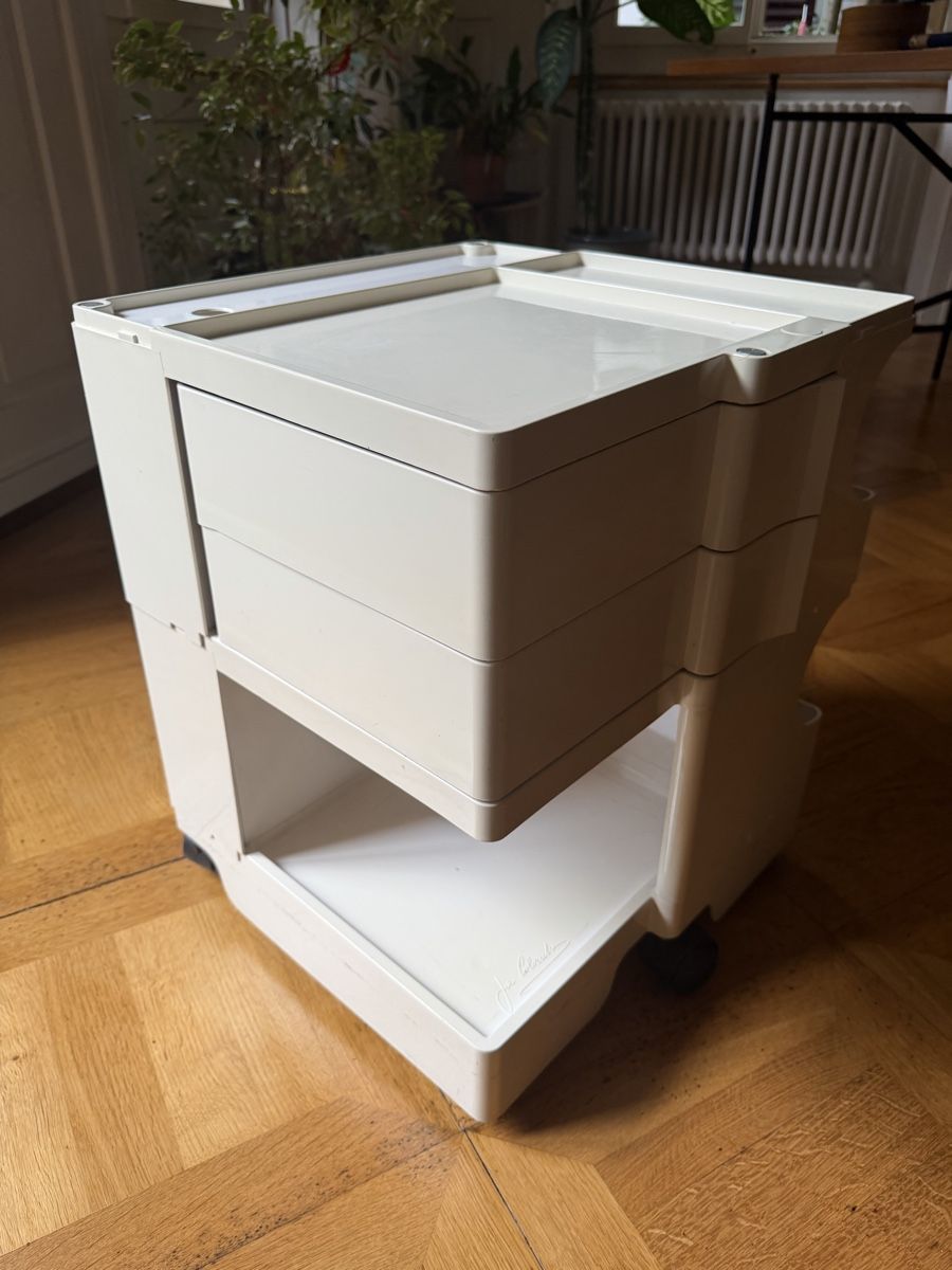 Korpus: Original Joe Colombo Boby B22 Rollcontainer – Gebraucht aus Zürich von mstu08