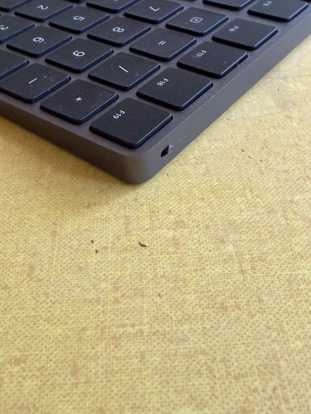 Apple Tastiere: Apple Magic Keyboard mit Nummernblock – Nuovo (secondo la descrizione) da Zürich venduto da eric_kammermann 3