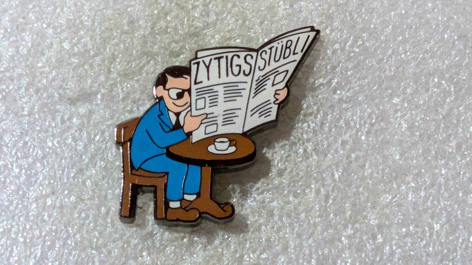 Placchette & Badge: Ansteckpin 166: Zytigs Stübli – Usato da Oppligen venduto da Pin-Fall-Shop