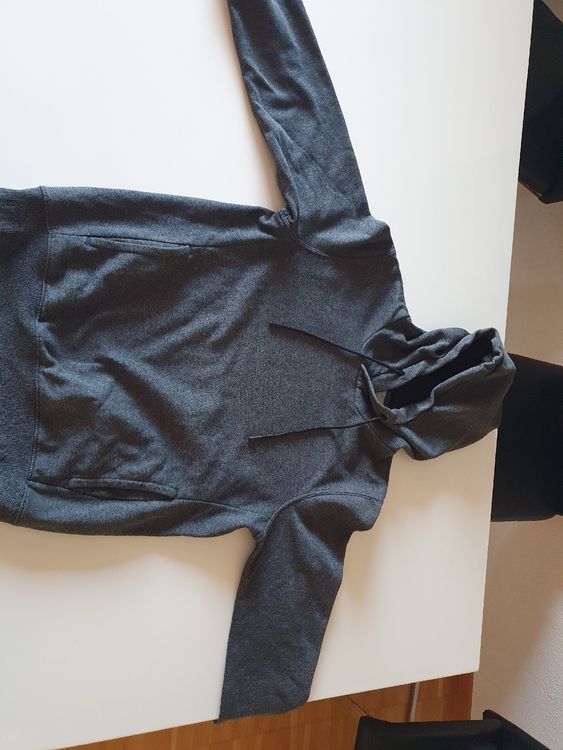 H&M Pulls & Sweat-shirts: Pullover mit Kapuzi Marke HM Grösse XS – D'occasion à Rothenburg par PHSKC 4