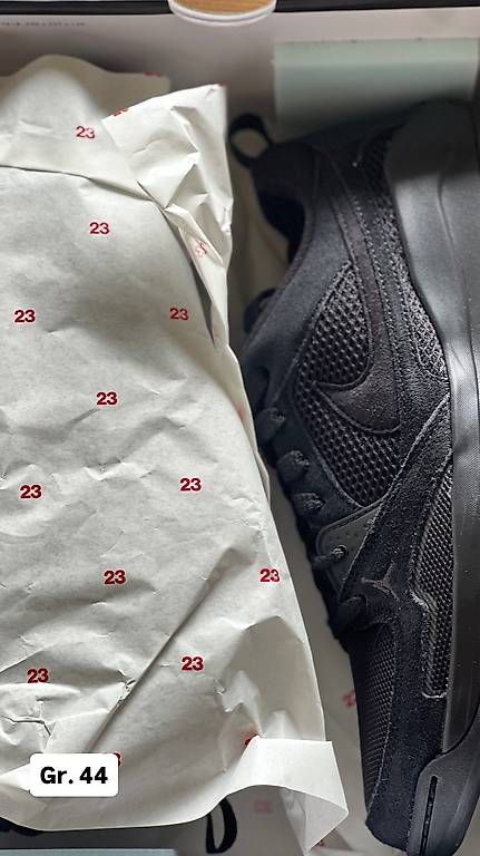Marquises: Sneaker-Store Schliessung  – D'occasion à Gränichen par can_szm9 1