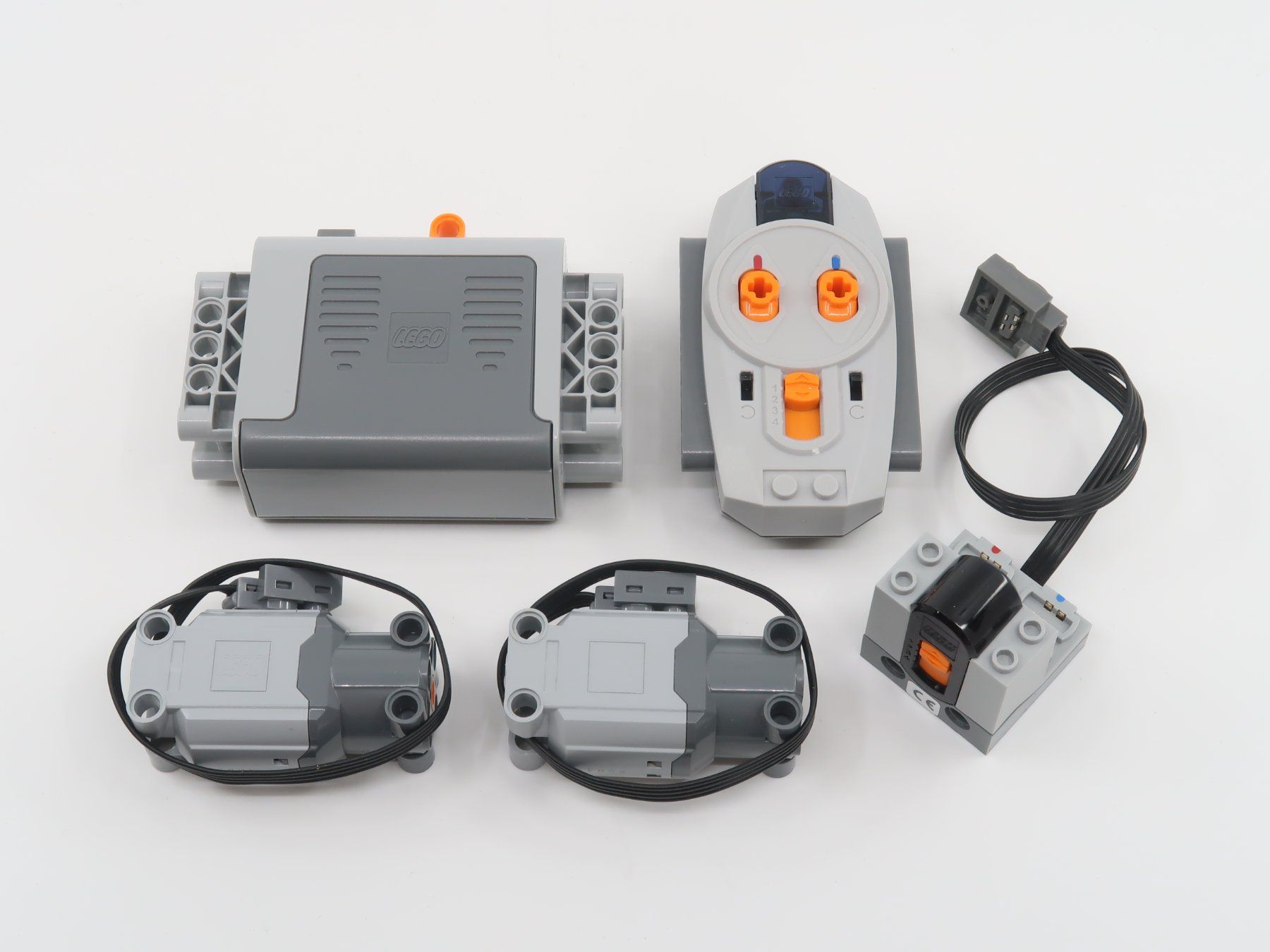 Lego Spielzeuge: Lego Technic Power Functions Set Motor Steuerung Batteriebox – Gebraucht aus Oberwil b. Büren von nih_qt5f