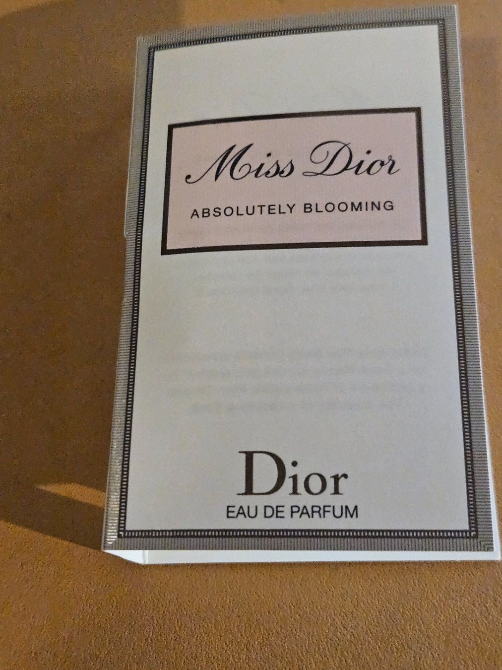 Dior Profumi & Eau de Toilette: Miss DIOR ABSOLUTLY BLOOMING - EAU DE PARFUME - 1ml – Nuovo e nell'imballaggio originale da Aesch BL venduto da Chrutli1
