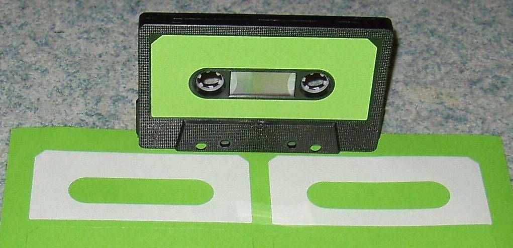Kompaktkassetten: Autocollants pour cassettes audios – Gebraucht aus Les Bois von Clavibus1 1