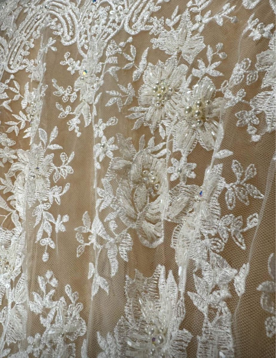 Kleider: Wunderschönes Brautkleid – Gr. 38-40 – Gebraucht aus Luzern von vla_sr5f 1