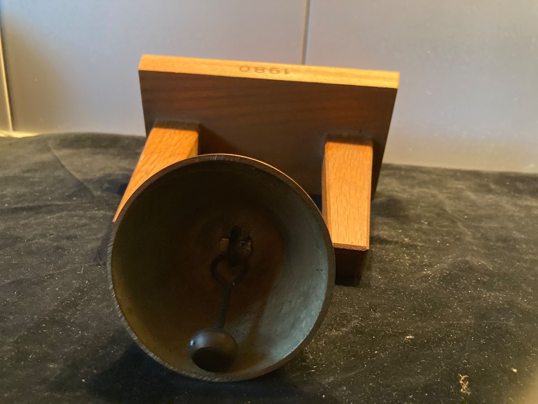 Cloches & sonnailles: Schwingende Tischglocke 1980 – D'occasion à Zürich par Chaeffeler 2