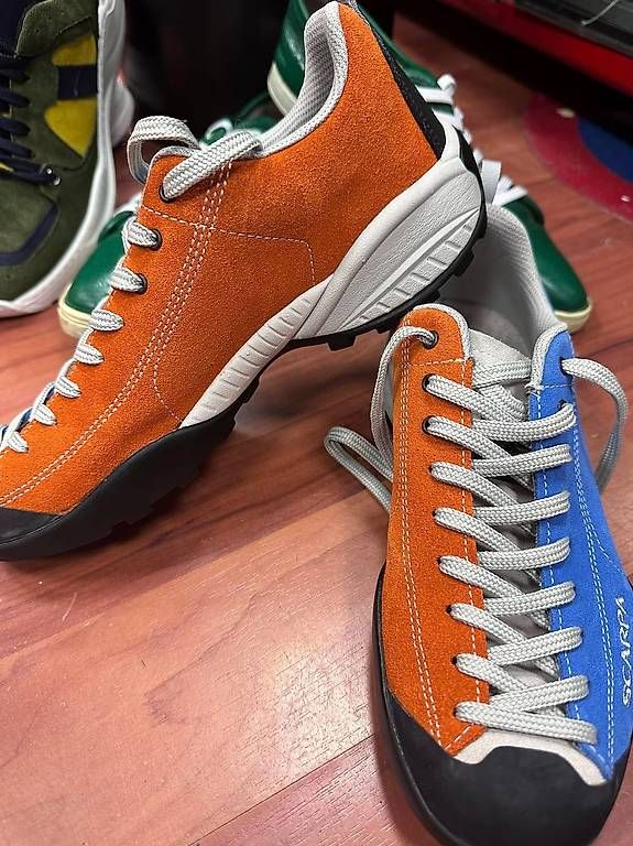 Scarpa Scarpe da uomo: Scarpa Mojito Zweifarbig Gr.42 – Usato da Rüti GL venduto da 4oops 4