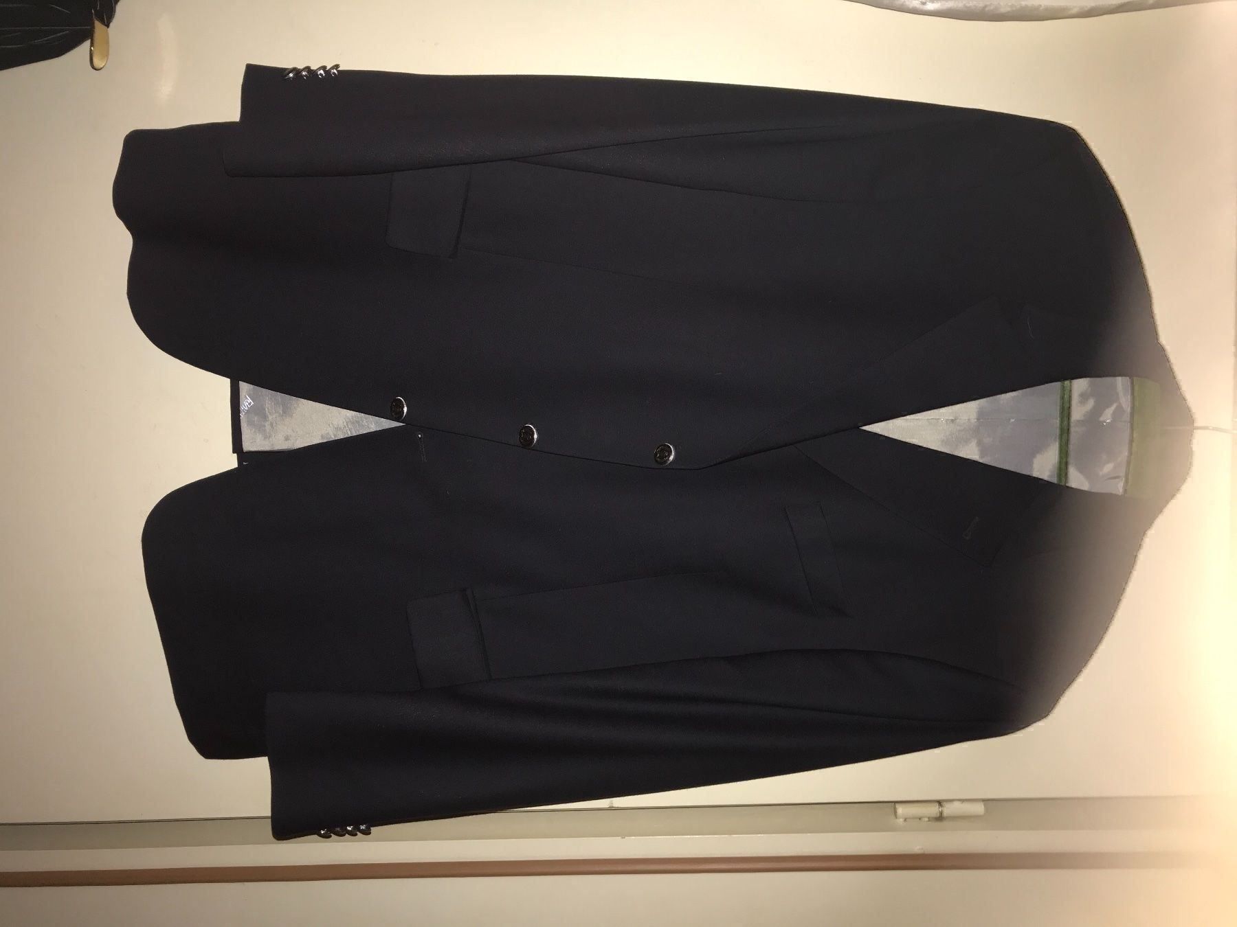Giacche: Jacke/Buisness blazer – Usato da Gretzenbach venduto da Cantate