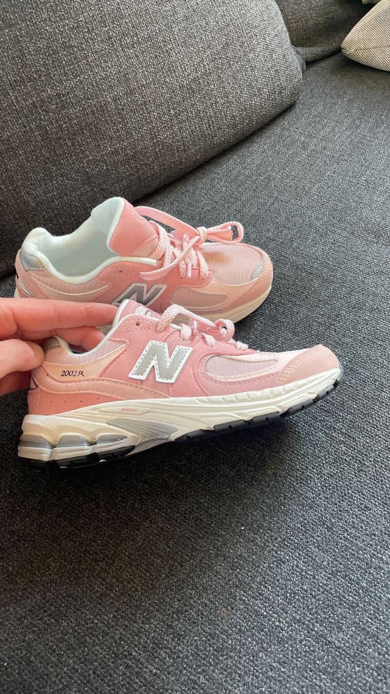 New Balance Scarpe per ragazze: Ungetragene Nike New Balance Gr 33 – Nuovo (secondo la descrizione) da Brunnen venduto da De_ersteigeri 1